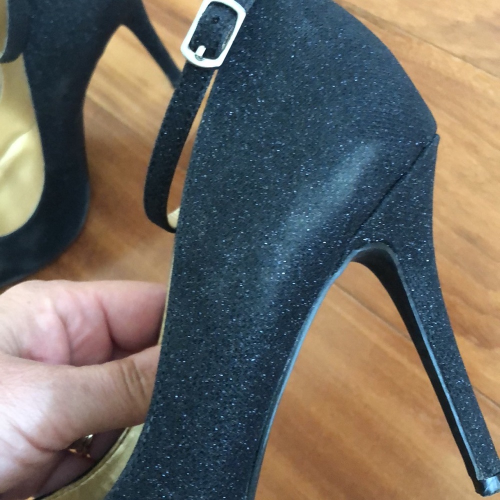 Badgley Mischka heels - Picture 8 of 12